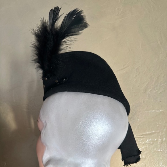 FABULOUS 1930s\' BLACK FELT \